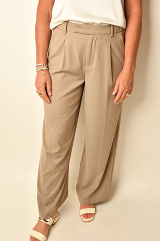 HIGH-RISE WIDE LEG TROUSER