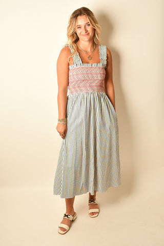 STRIPED SUMMERTIME DRESS