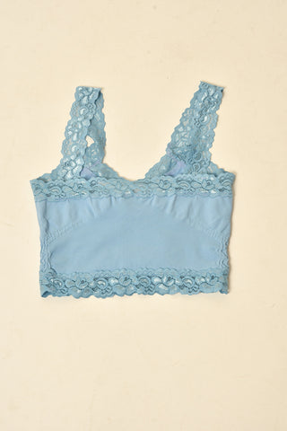 LUXE LACE SEAMLESS BRALETTE