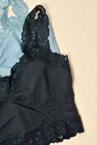 LUXE LACE SEAMLESS BRALETTE