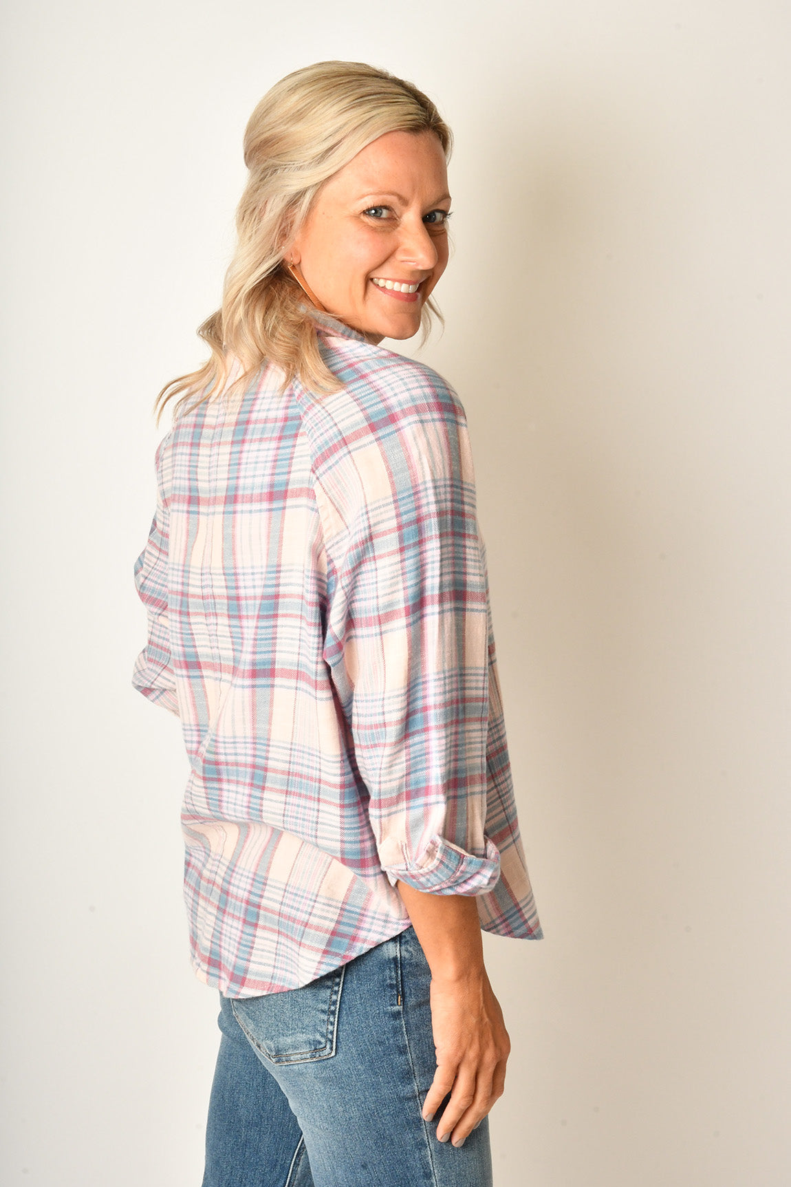 BEST TIME PLAID BUTTON DOWN