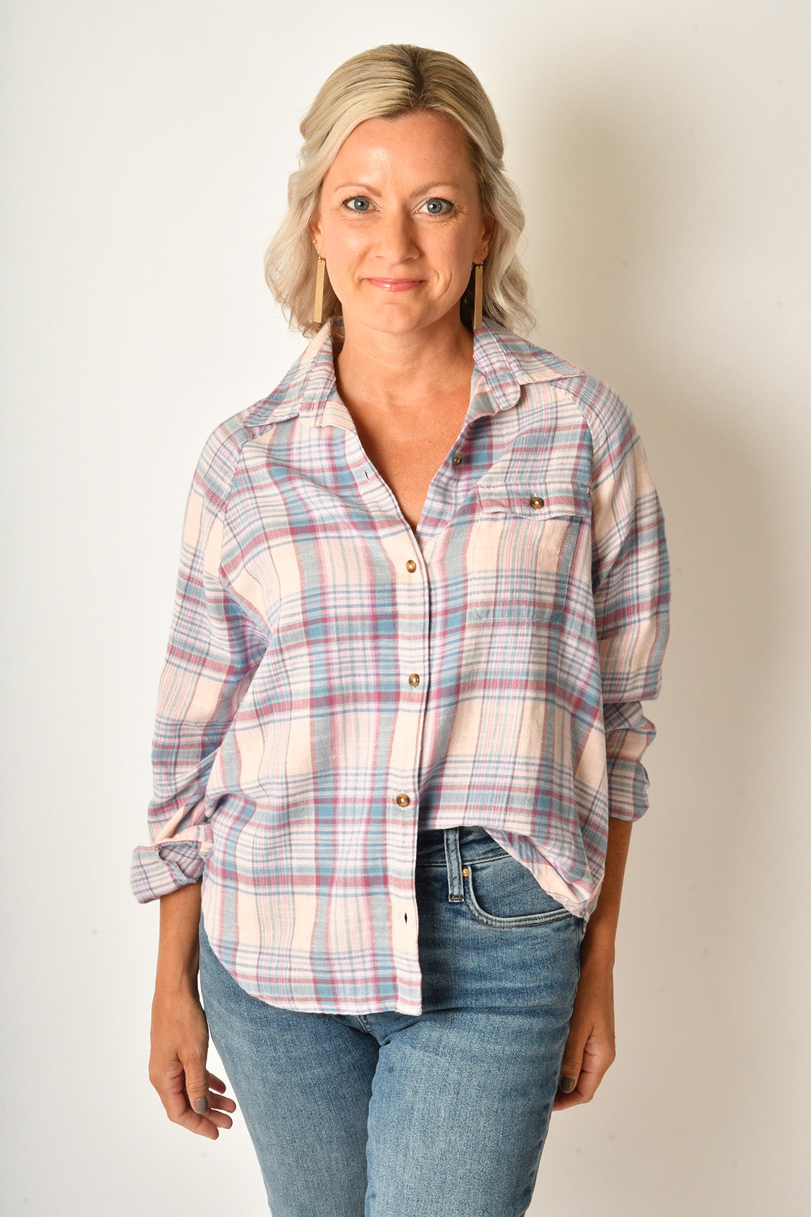 BEST TIME PLAID BUTTON DOWN