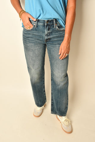 LEXI MID-RISE BOWED STRAIGHT LEG