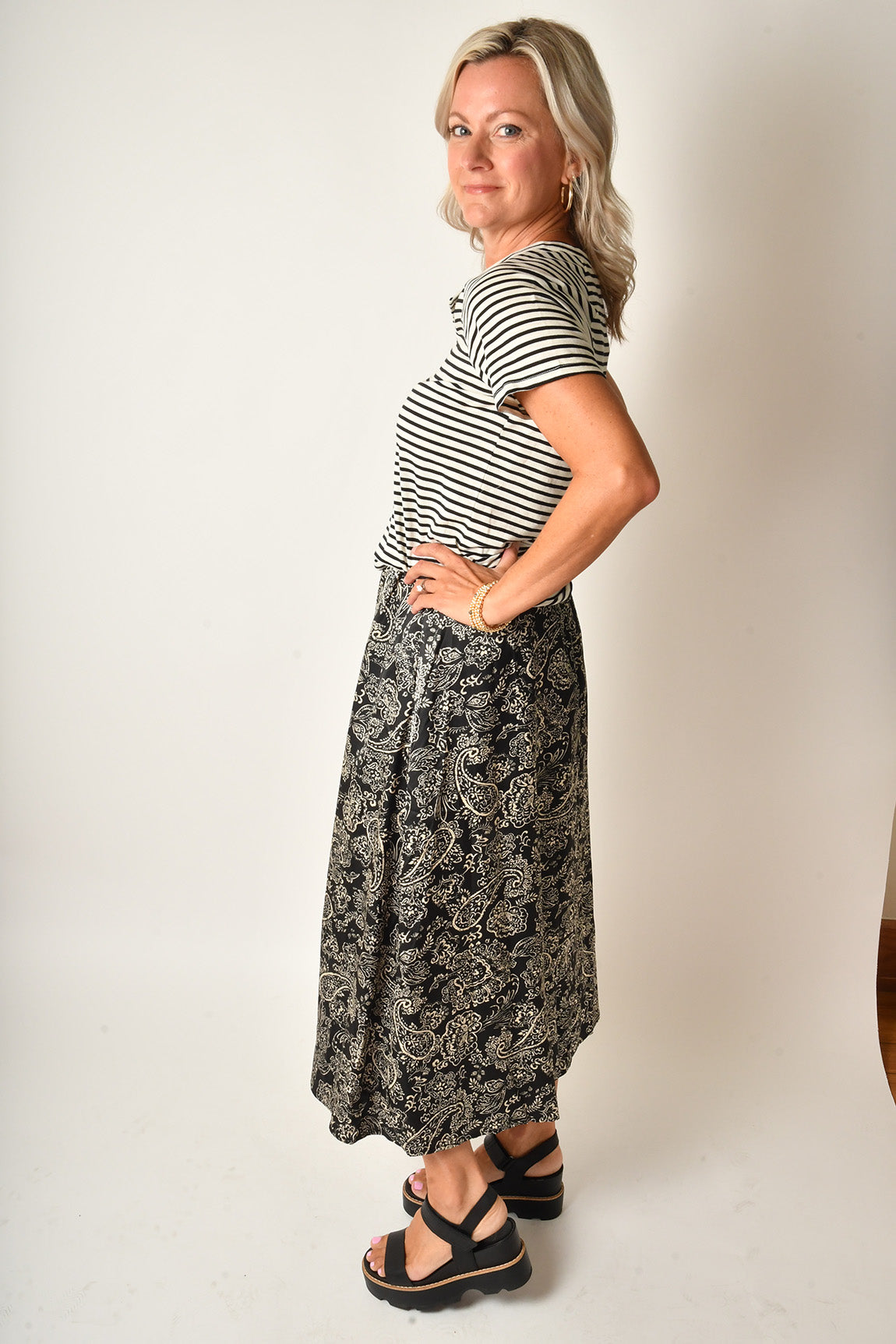 MIDNIGHT SWIRL MAXI SKIRT