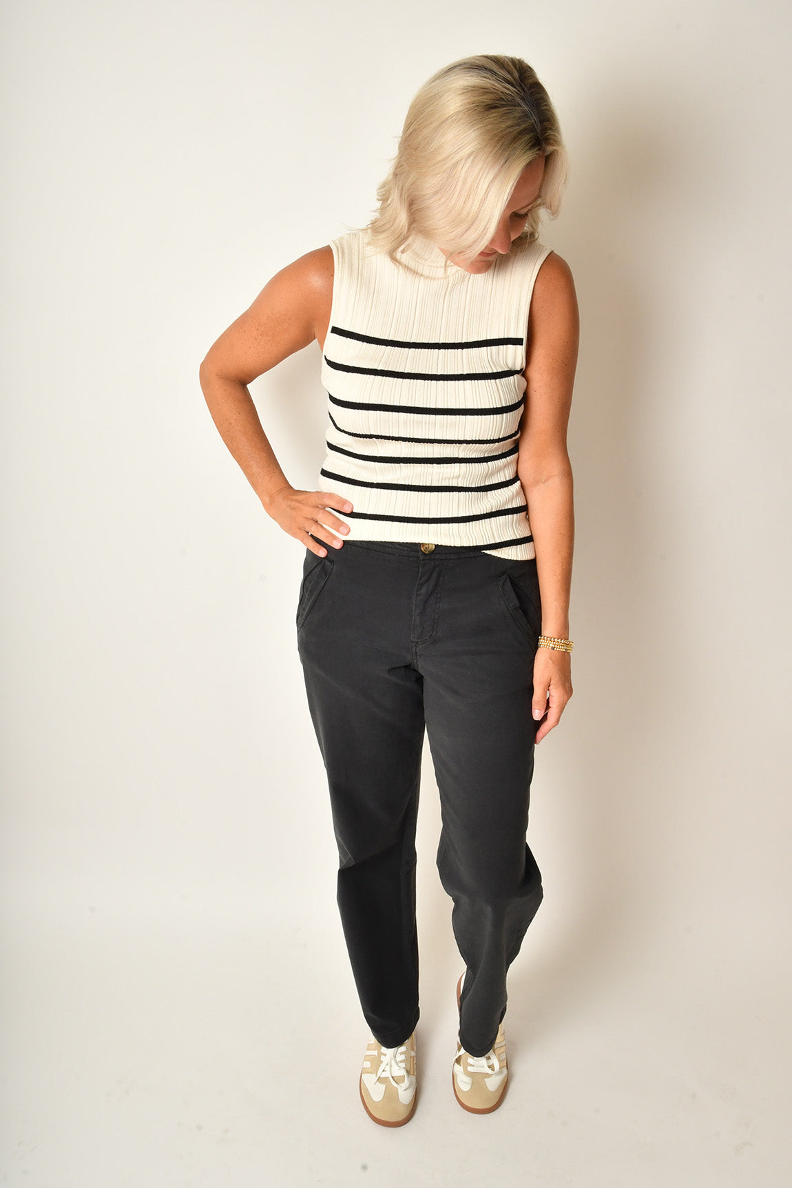 RIBBED FUNNEL NECK