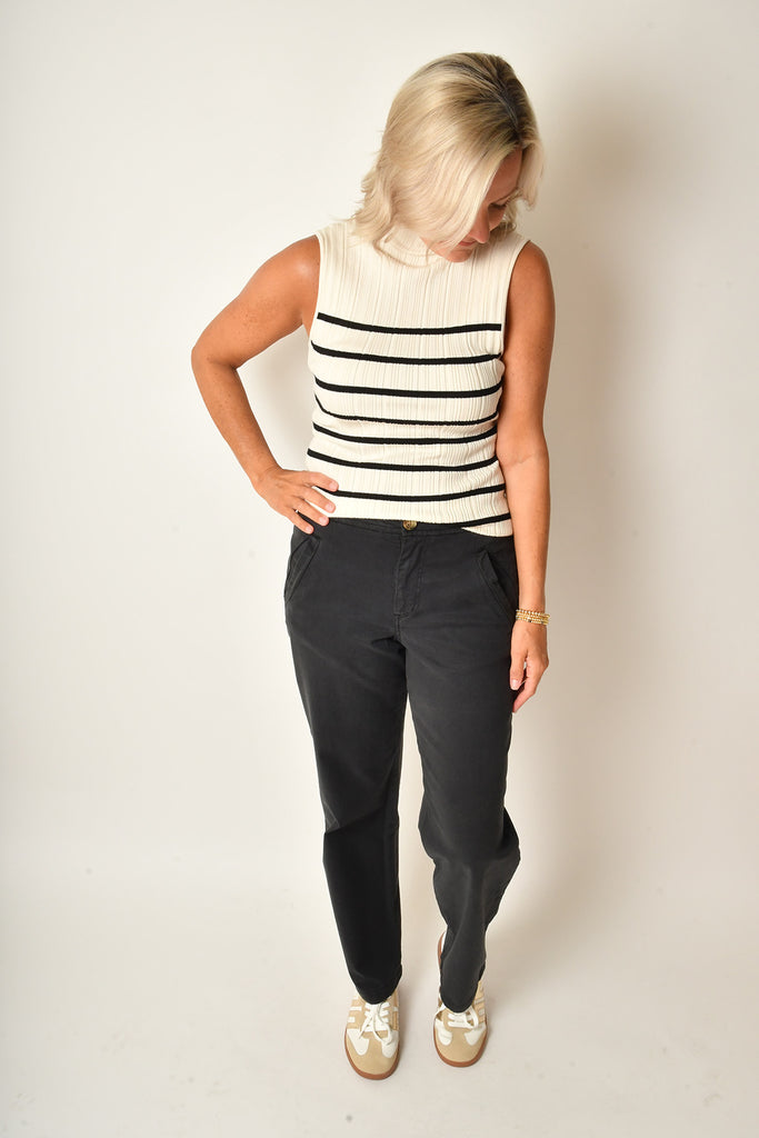RIBBED FUNNEL NECK