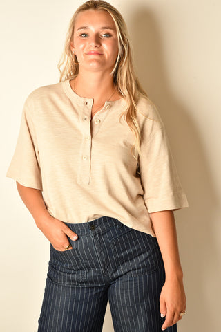 FREYA PLACKET TEE