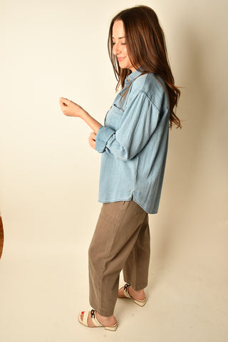THE PERFECT TWILL BUTTON DOWN