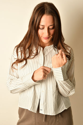 FAVORITE STRIPE BUTTON UP