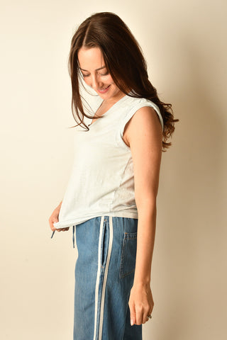 PLEATED MUSCLE TEE