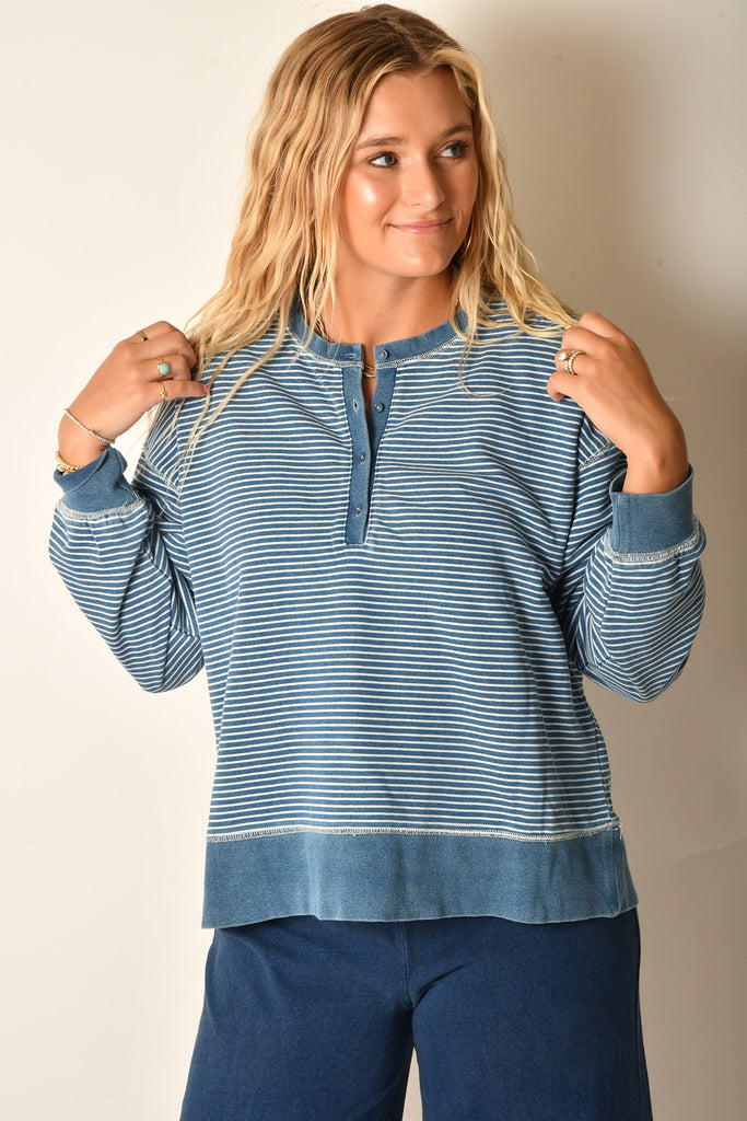 APOLLO STRIPED SWEATSHIRT
