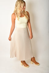 PULL ON PLEATED MAXI SKIRT