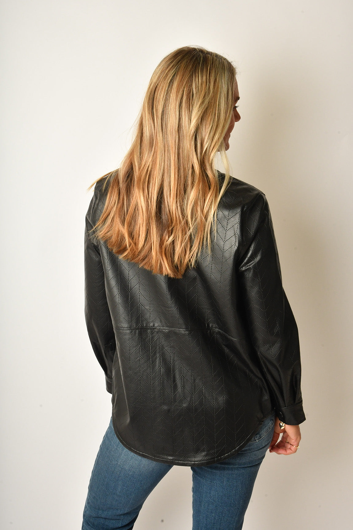 SEAMED FAUX LEATHER SHACKET