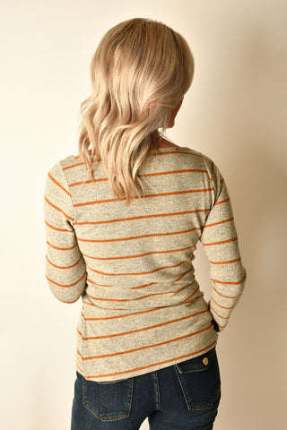 BOATNECK TWIST TOP