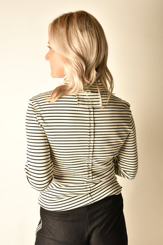 STRIPE TURTLENECK