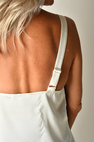 LACE ACCENT CAMISOLE