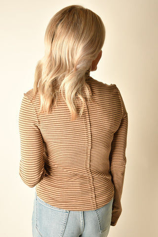 STRIPE TURTLENECK