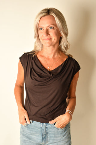 CHOCOLATE DRAPE NECK TOP