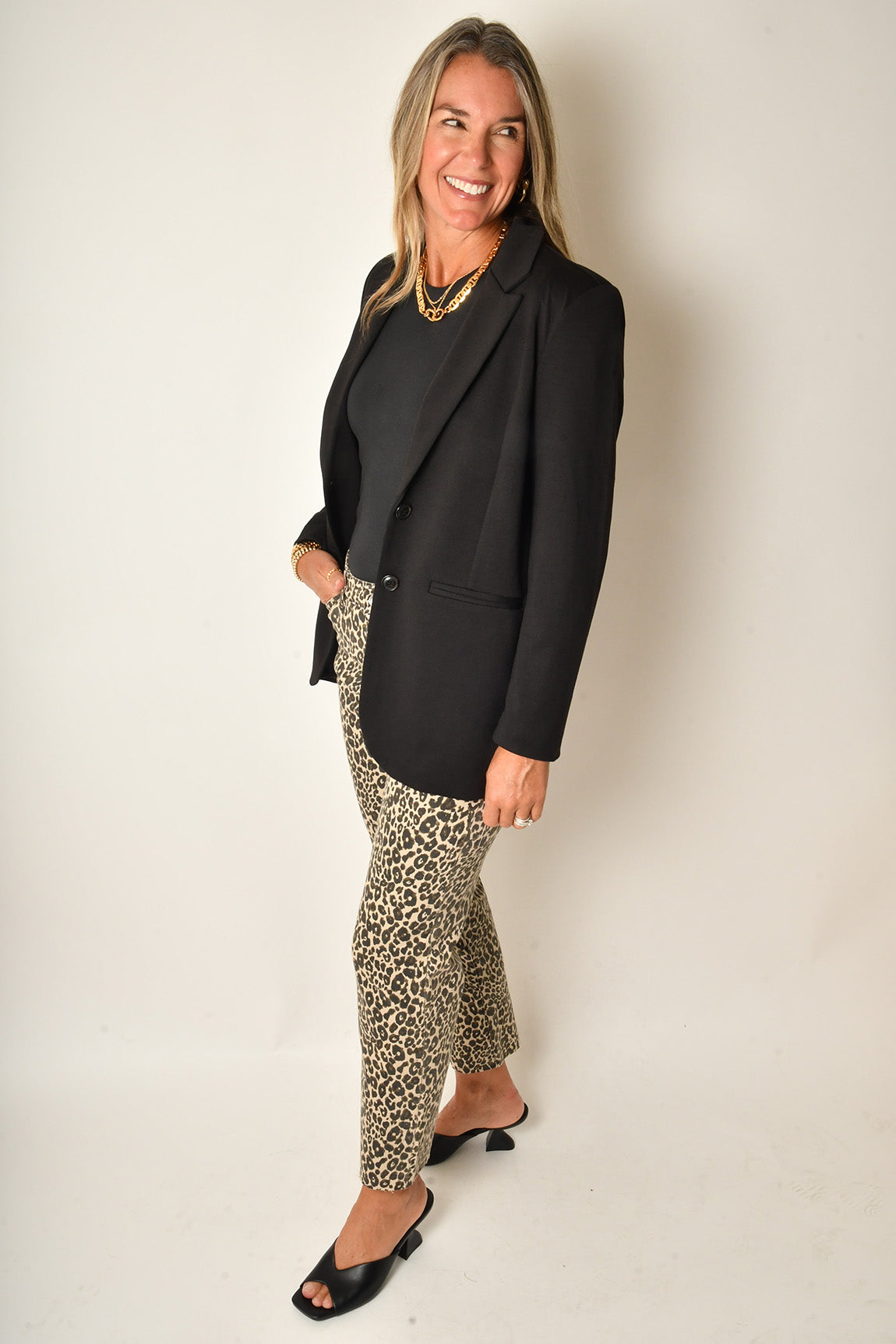KATE SUS OVERSIZED BLAZER