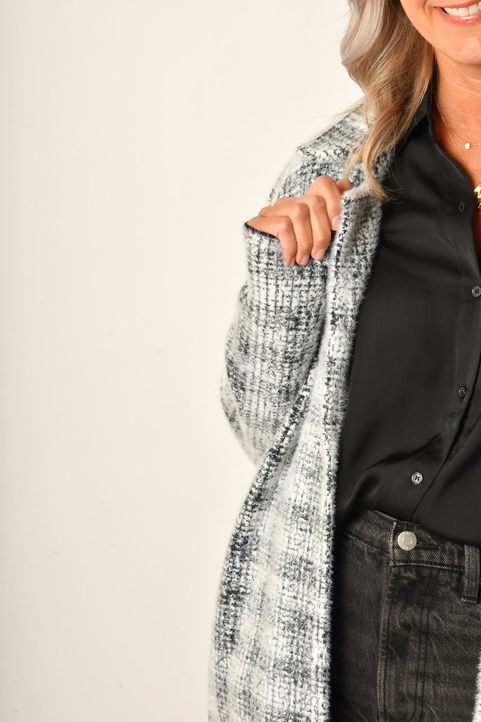 GREY PLAID SWEATER COAT