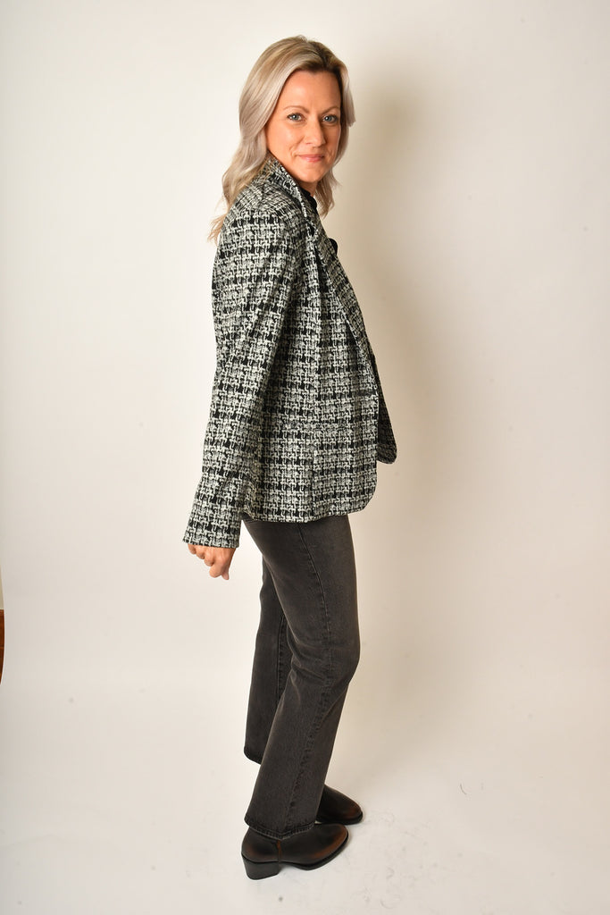 BLACK & GREY PLAID BLAZER