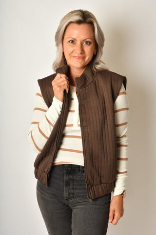 SMOOTH QUILTED VEST