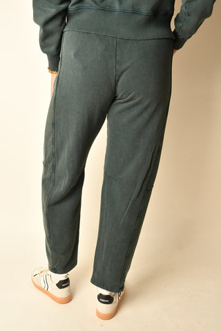BARREL LEG SWEATPANT