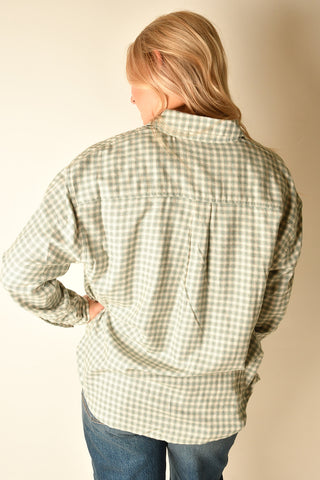 RIVER PLAID BUTTON UP