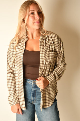 RIVER PLAID BUTTON UP