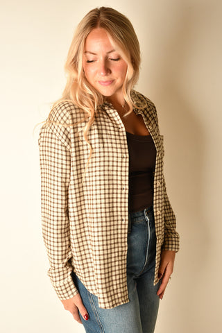 RIVER PLAID BUTTON UP