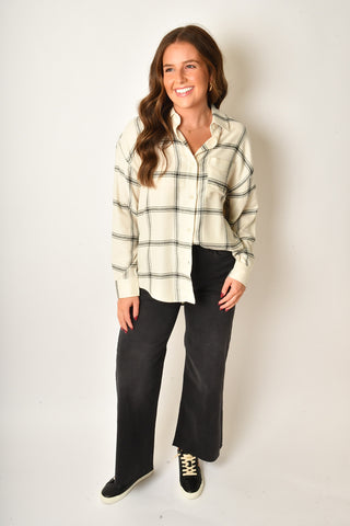 RIVER PLAID BUTTON UP