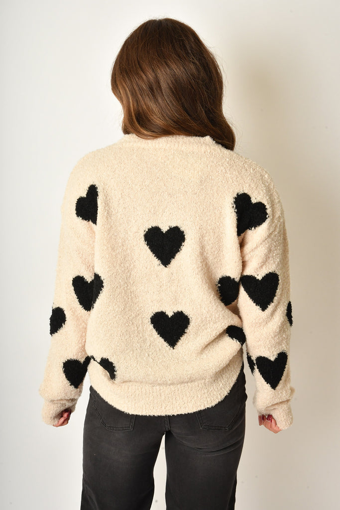 HEARTS CREW SWEATER