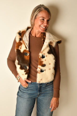 HOODED COW FUR VEST