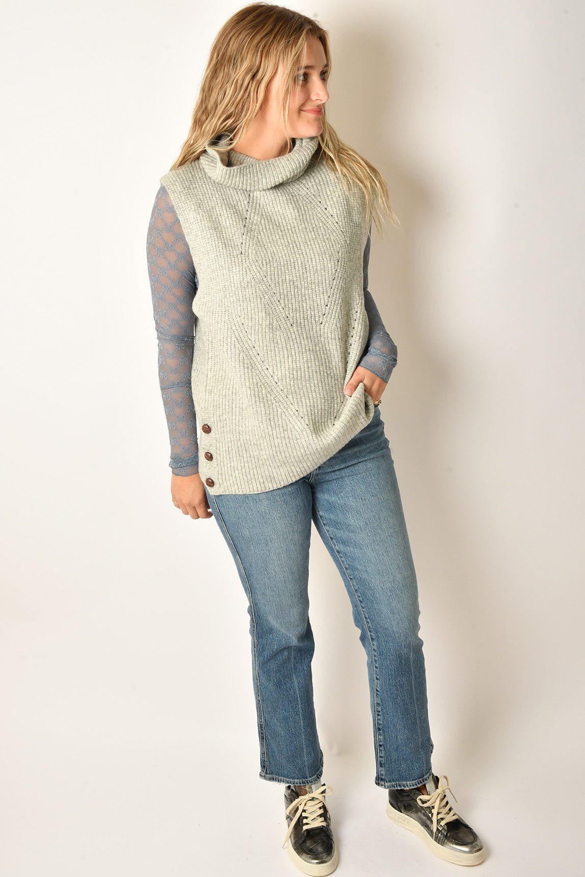 Sleeveless Hi Low Turtleneck 3 Colors