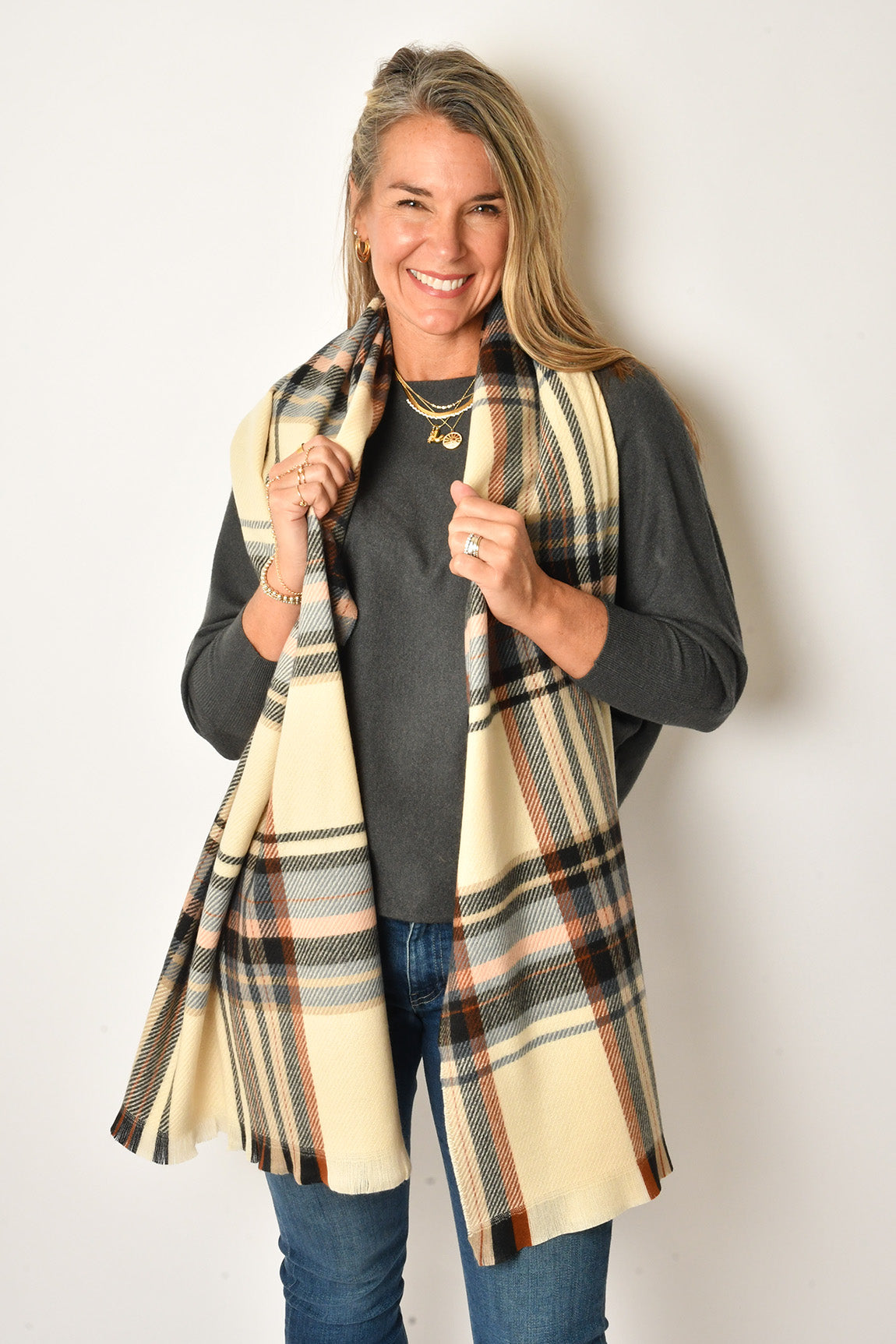 CLASSIC PLAID SCARF