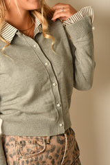 PEARL BUTTON COLLAR CARDI