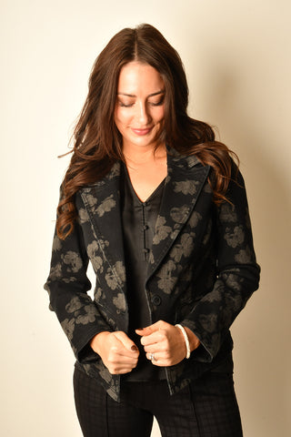 NOTCH COLLAR BUTTON BLAZER