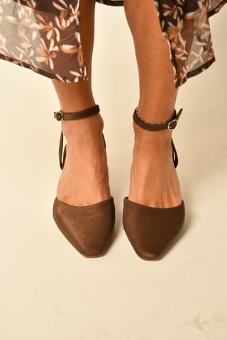 FINN KITTEN TOE PUMP