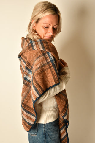 PLAID TRIANGLE SHAWL