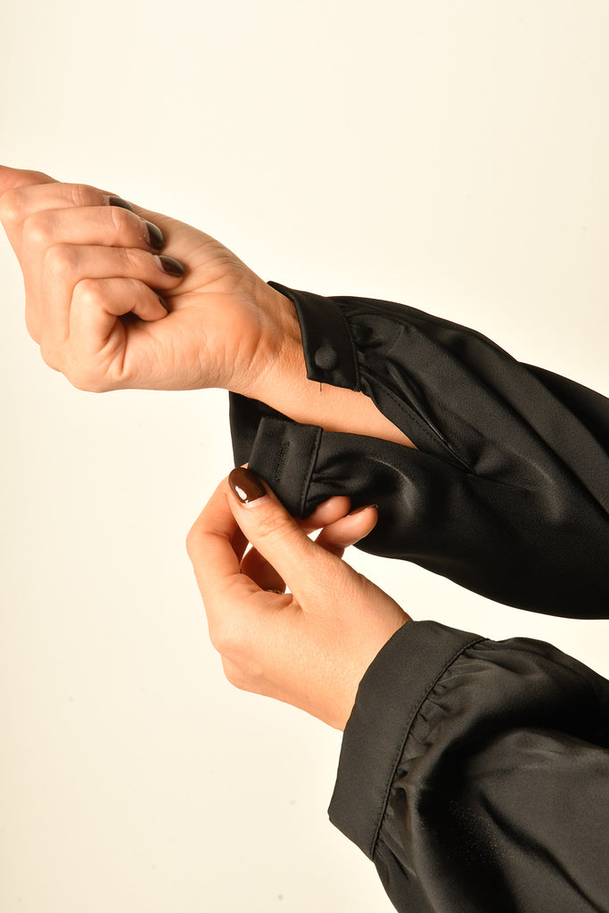 FLUID SATIN BLOUSE